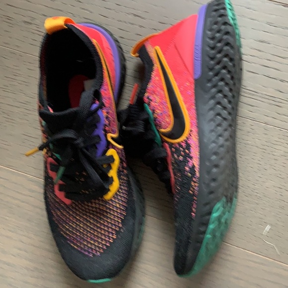 Nike 6.5 - Picture 2 of 3